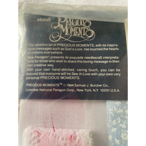 Precious Moments "Love One Another" Stitchery Pillow Kit To Personalize 14" x 14 - Picture 5 of 9